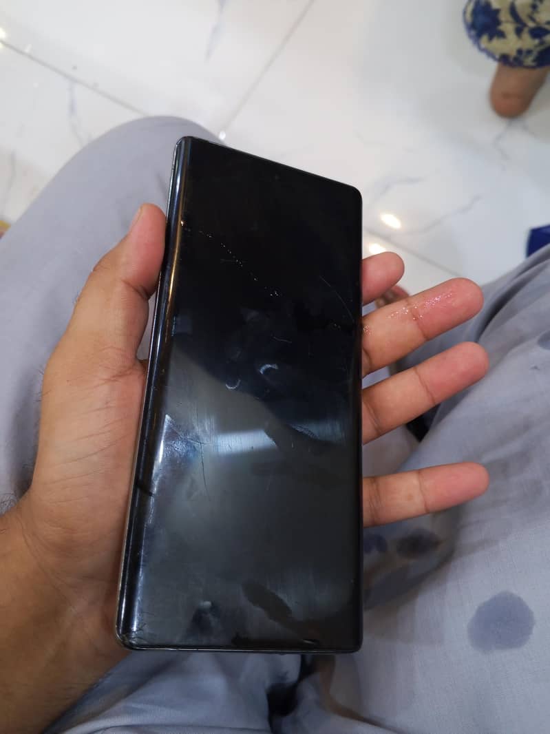 Tecno Camon 40 pro 4