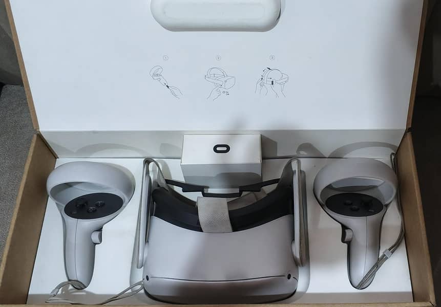 OCULUS QUEST 2 WITH BOX 0