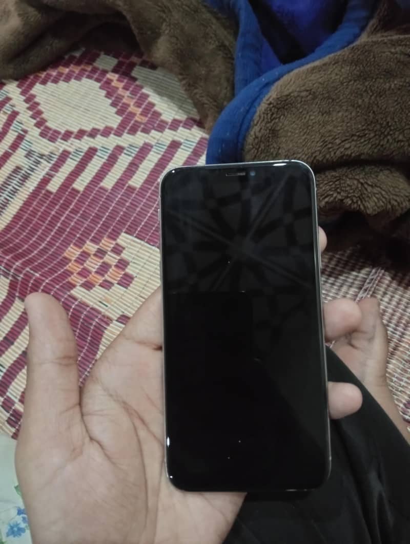 iphone xs 2