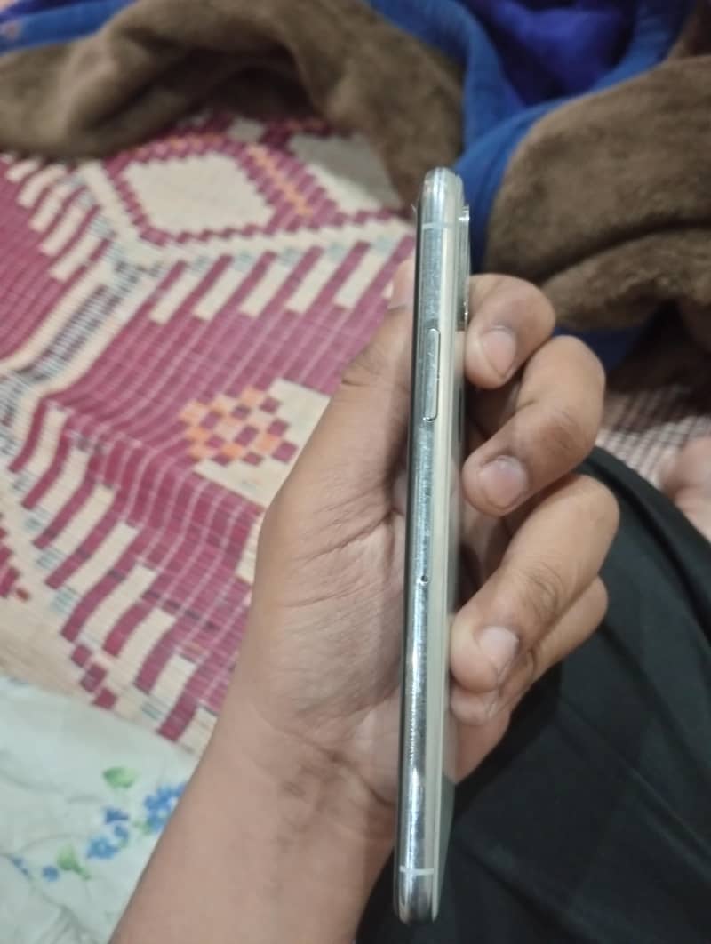 iphone xs 5