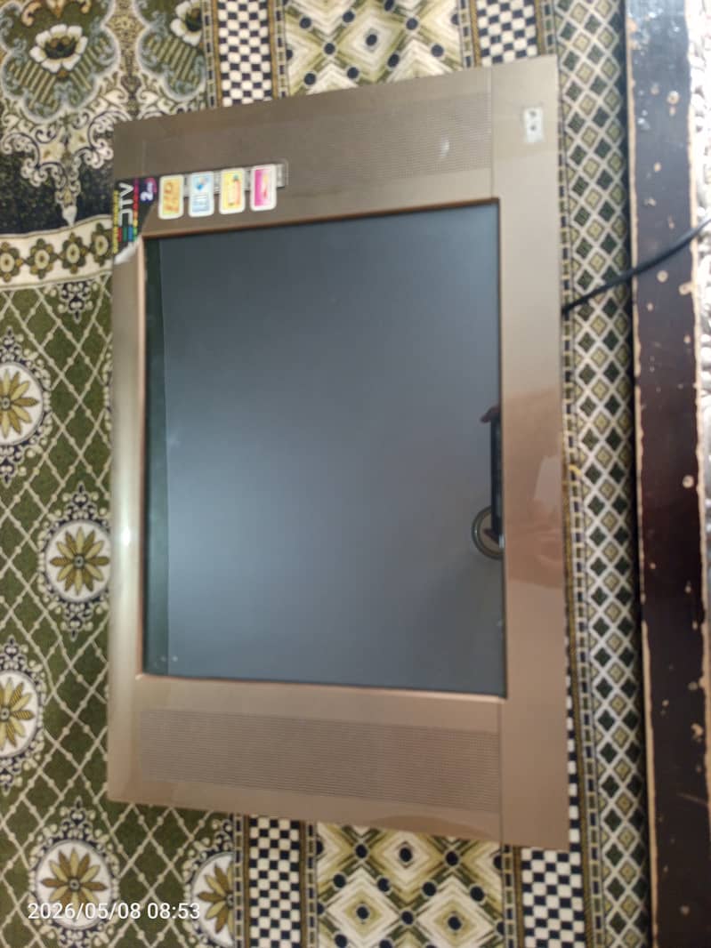 Almost New Condition LED 1