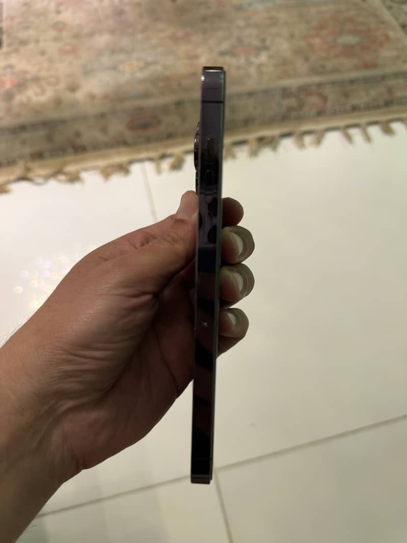 iPhone 14 pro max 3