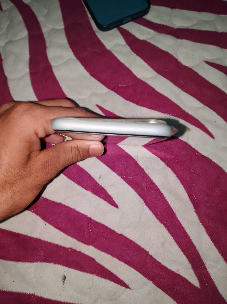 iphone xr 2