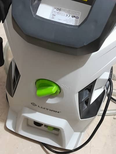 Pressure Washer