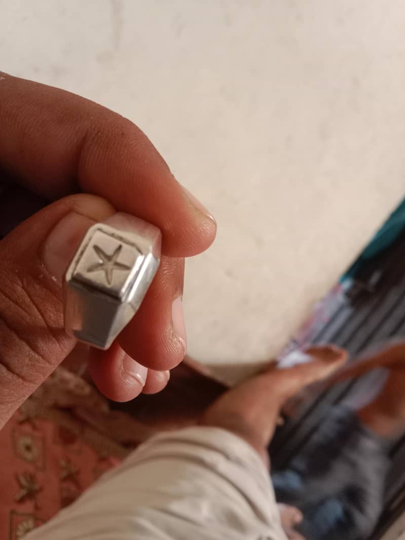 ring Irani 3