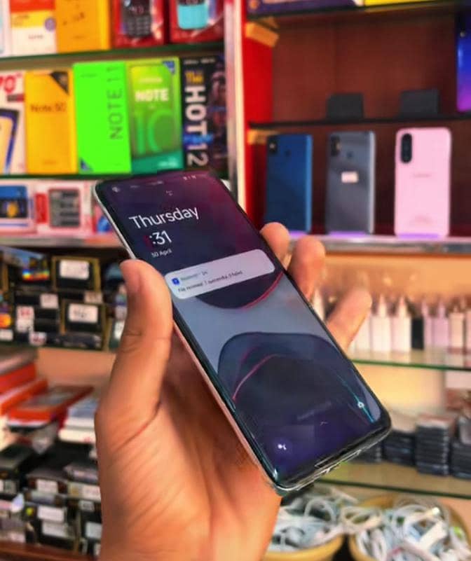 OnePlus 8t 1