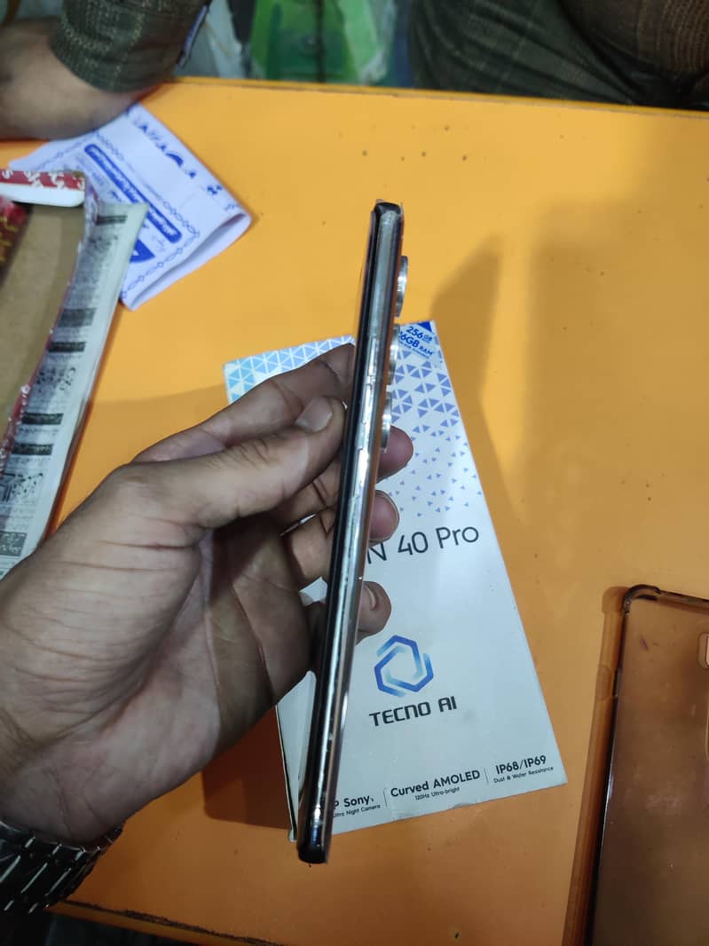 Camon 40 Pro 5