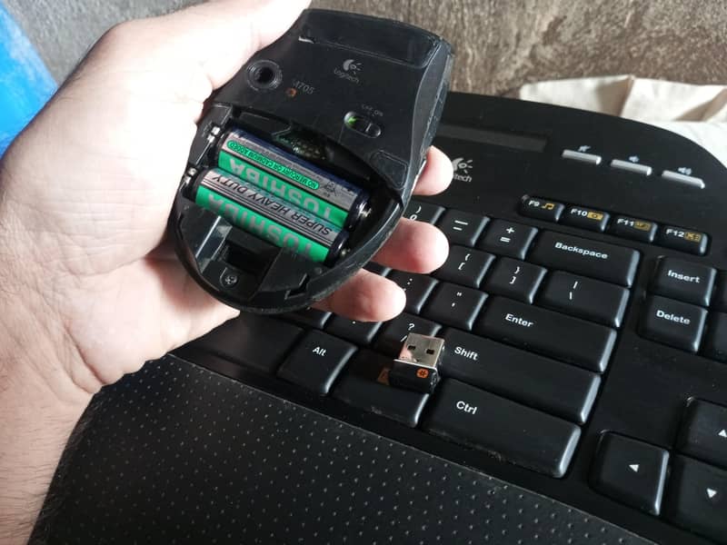 Wireless Keyboard & Mouse 3