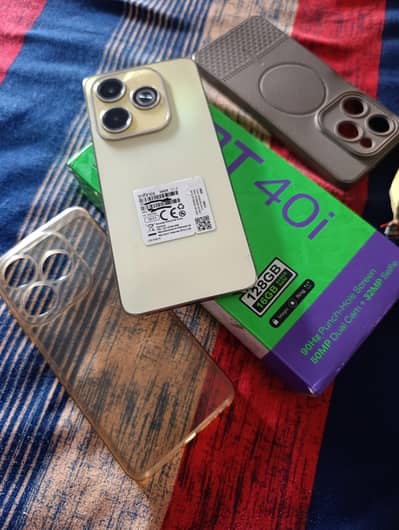 infinix hot 40i 10/9 with box  128 rom