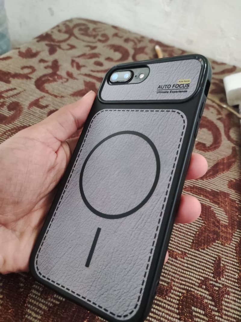 Apple iPhone 7 Plus 4