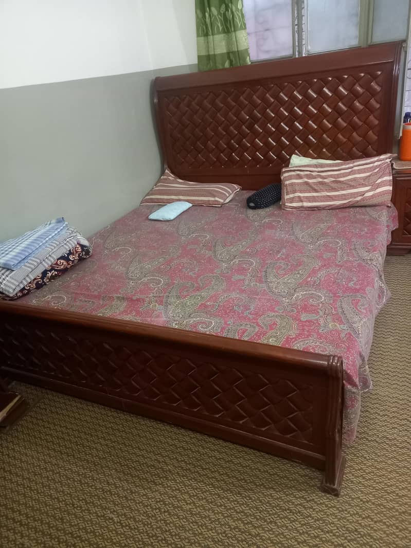 Bed With Dressing Table 1