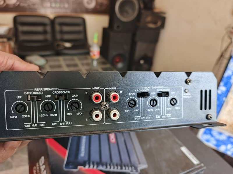 amplifier 0