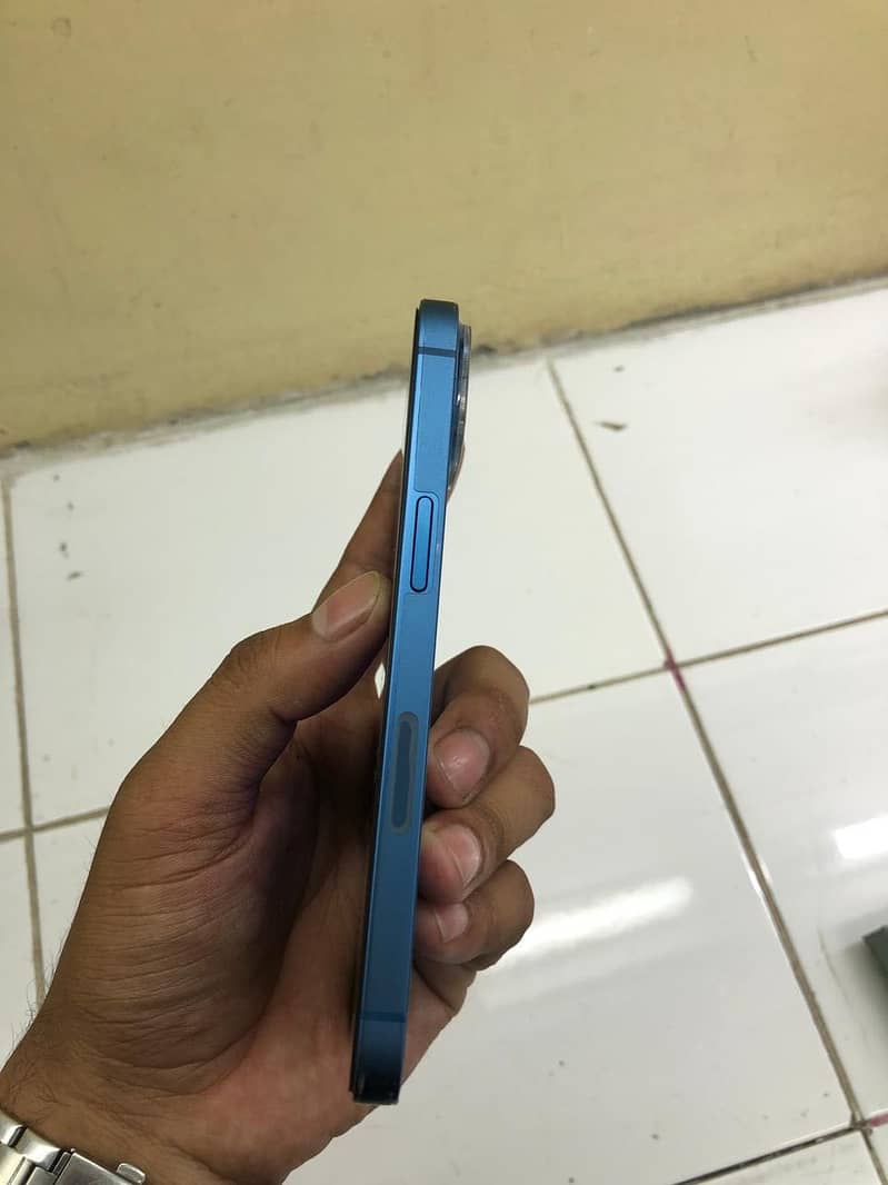IPHONE 13 2