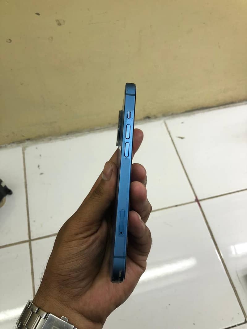 IPHONE 13 3