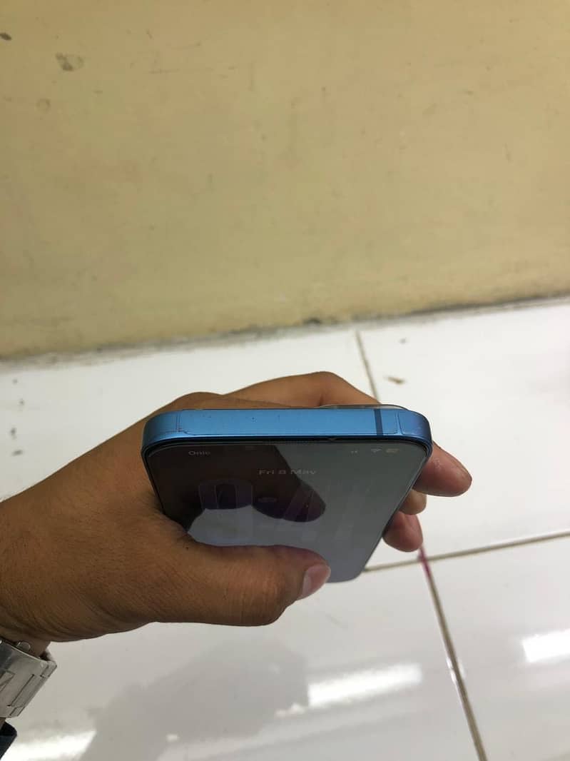 IPHONE 13 6