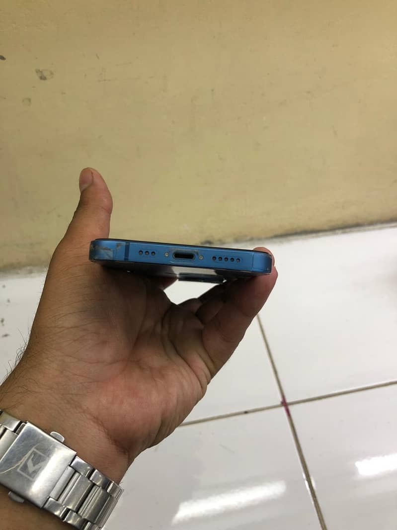 IPHONE 13 7