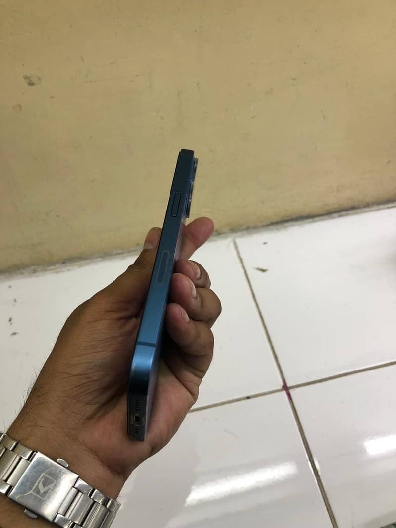 IPHONE 13 9