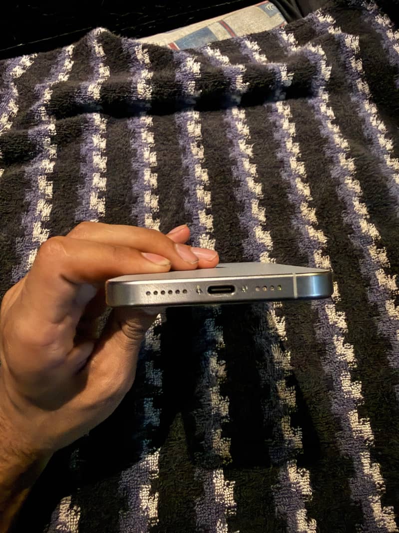 Iphone 15 pro max 2