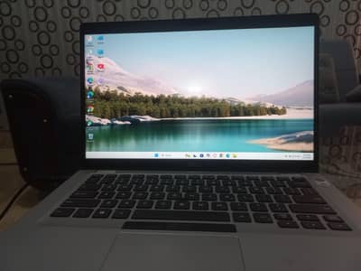 New condition good laptop with original charger