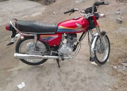 Honda 125 CG model 2011 for sale call me 03460423873