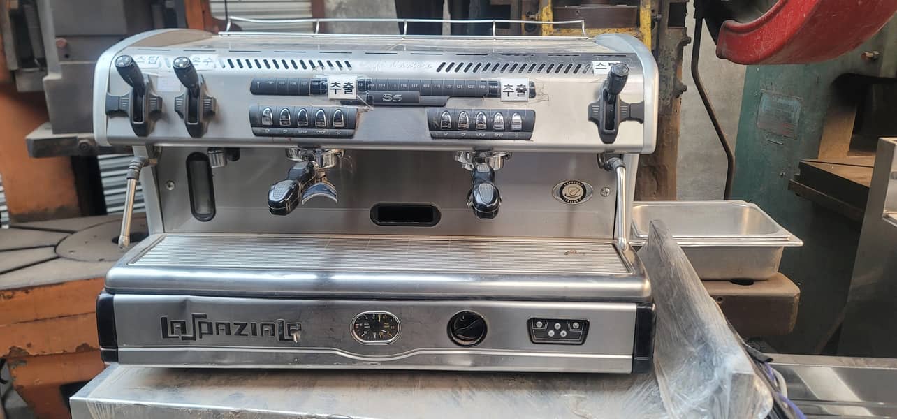 coffee machine / espresso machine 0