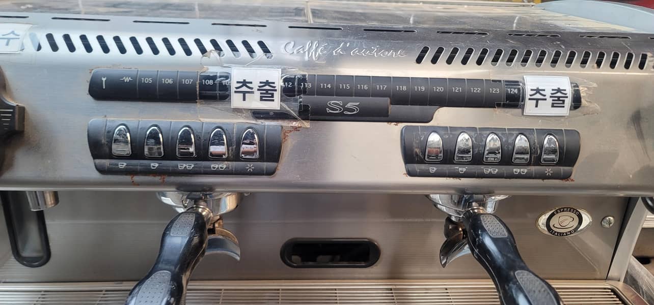 coffee machine / espresso machine 1
