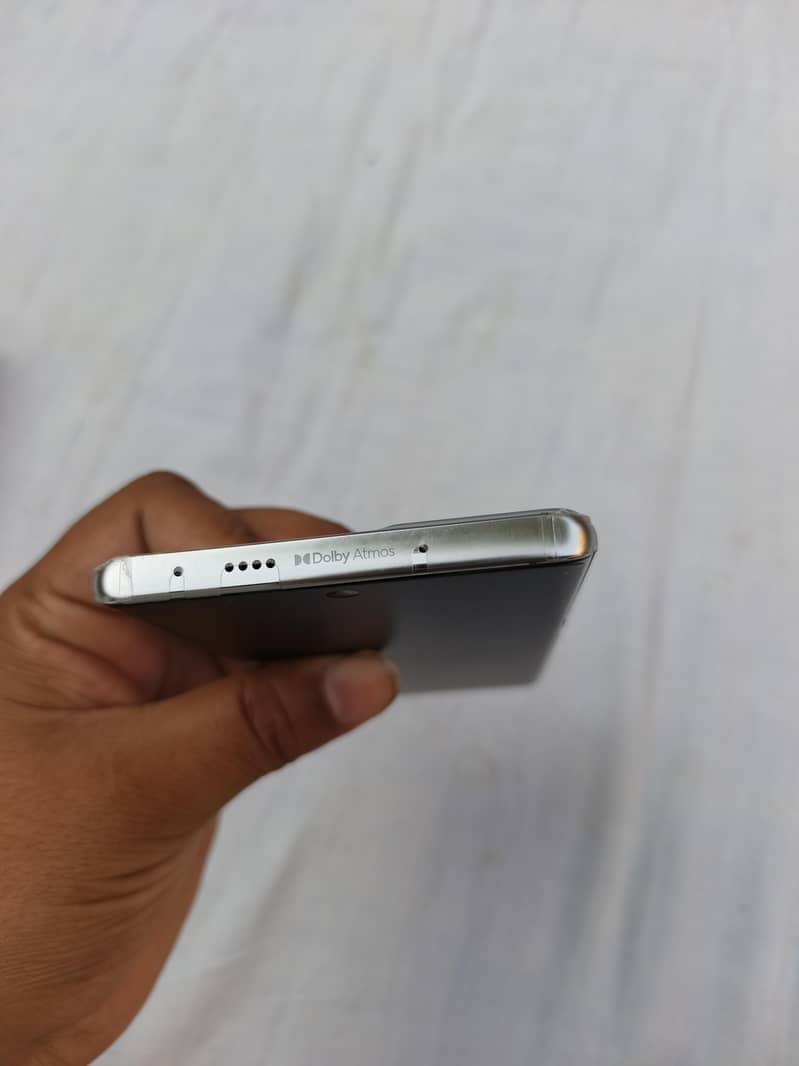 Tecno Camon 40 Pro 4
