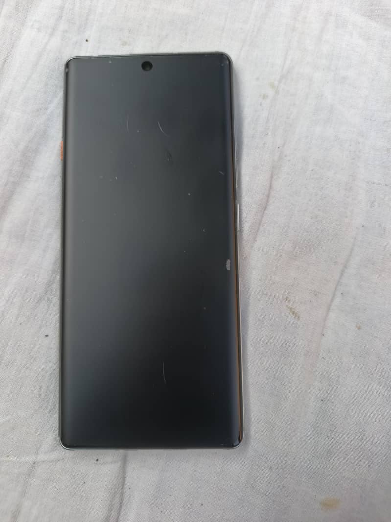 Tecno Camon 40 Pro 6