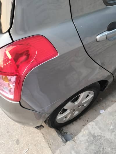 suzuki swift DLX 2012