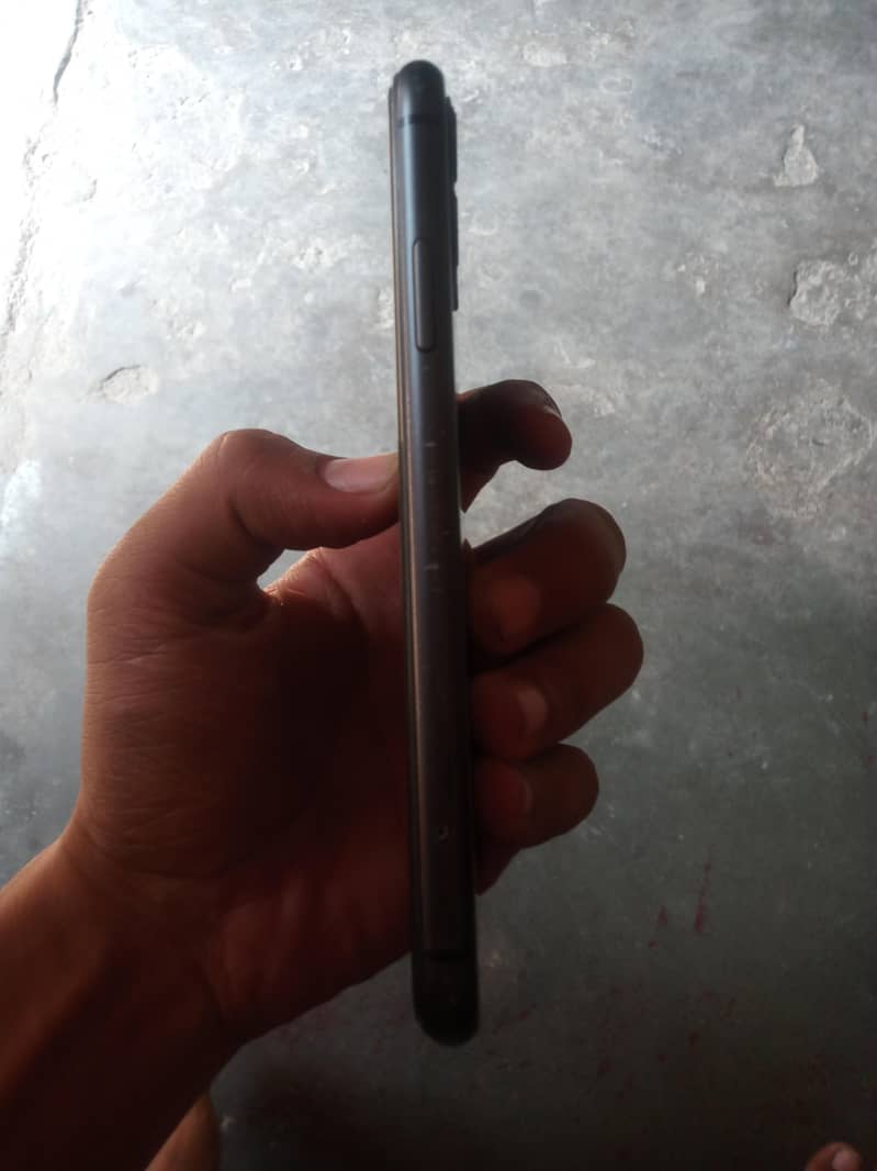 iphone 11 4