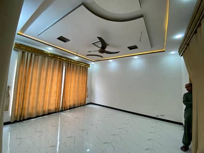 Luxury 1 kanal Ground Portion Available in Peaceful Area"