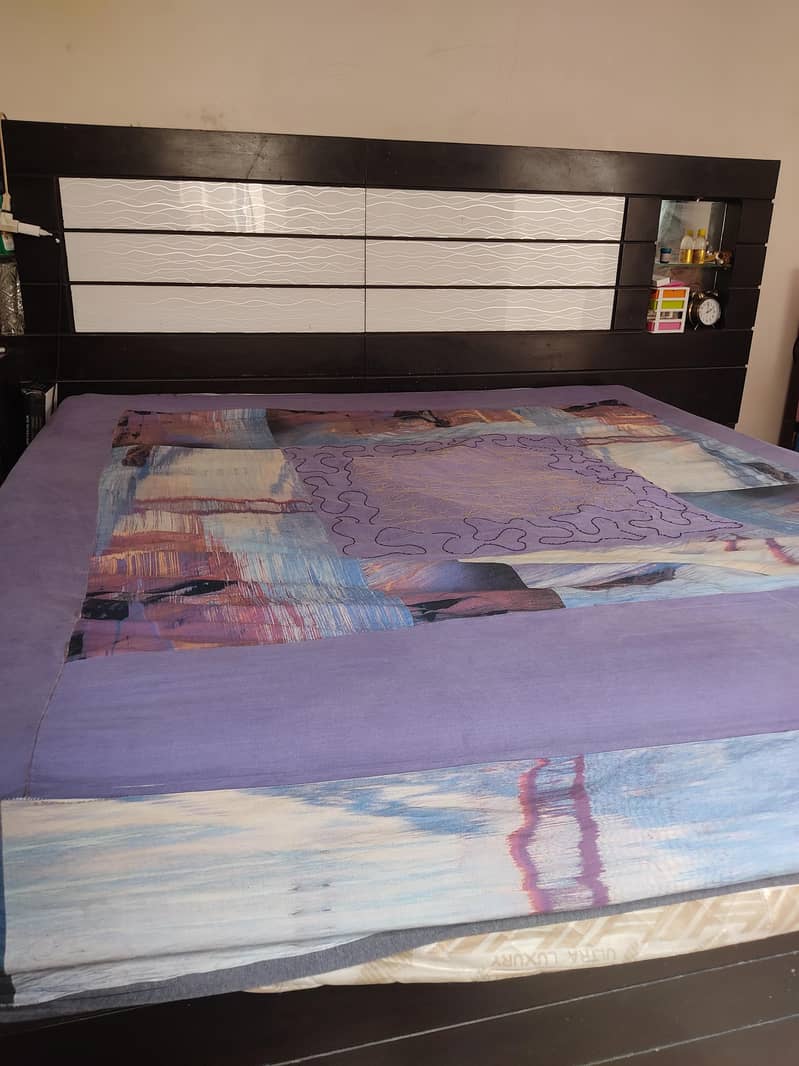 King size bed set 0