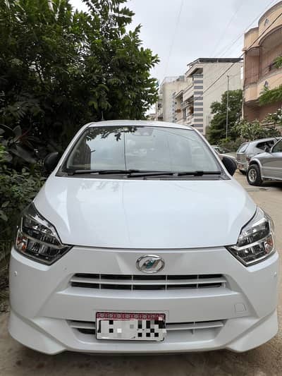 2021 Pearl white Dahiatsu Mira XSA3 full option