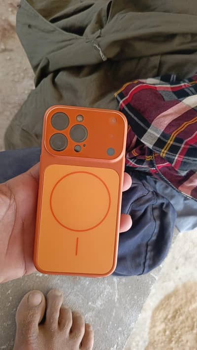 im selling iphone 13 pro