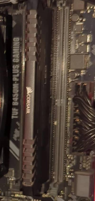 Corsair Vengeance LED 3200MHz 8GB DDR4 RAM (just led not working)