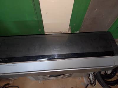 Gree DC inverter brand new condition
