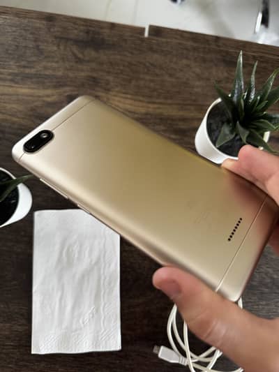 Redmi 6A mobile for sale, mint condition, slightly use