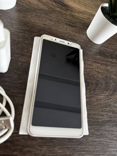 Redmi 6A mobile for sale, mint condition, slightly use