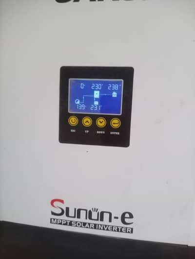 SAKO 3.5 KVA Solar Inverter with Plates