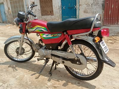 Lush Honda CD 70cc 2023 modal for sale.