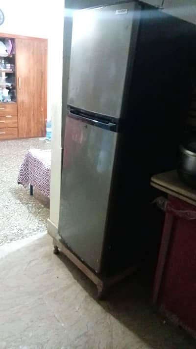 orient fridge. .