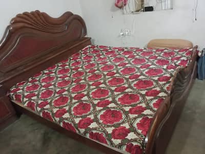 Full Size Wooden Bed Set with Dressing Table & Divider