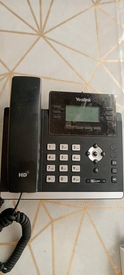 Yealink T42u ip phone