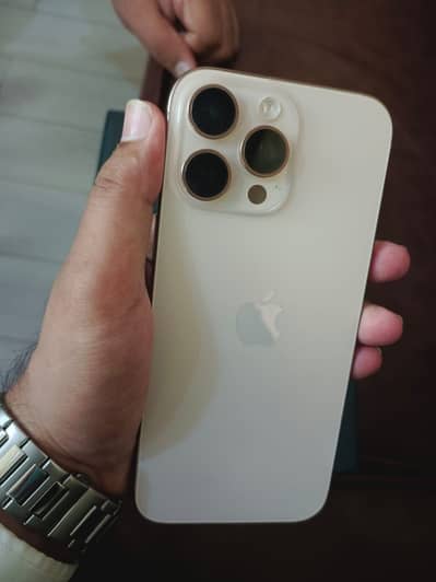 Apple iPhone 16 Pro Max 256GB--97% Battery Health