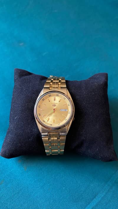 Seiko 5 gold