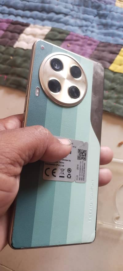 tecno camon 30