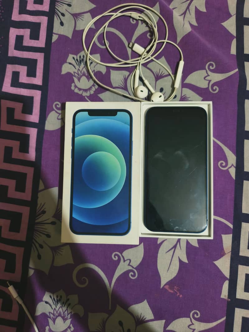 Apple iPhone 12 3