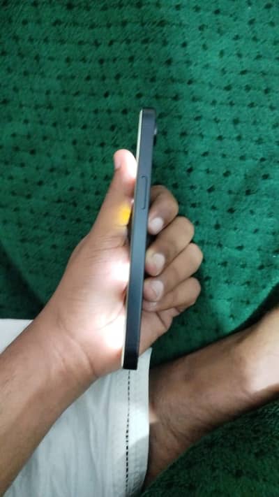 Non Active JV 128gb black color cycle count 113