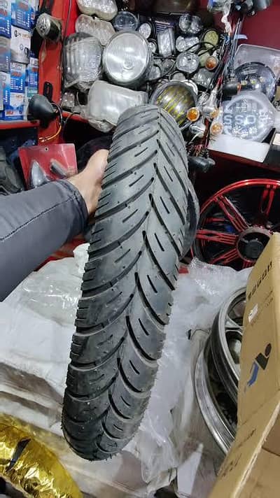 90.90. 17 Honda cg 125 rare tyre 3 days used