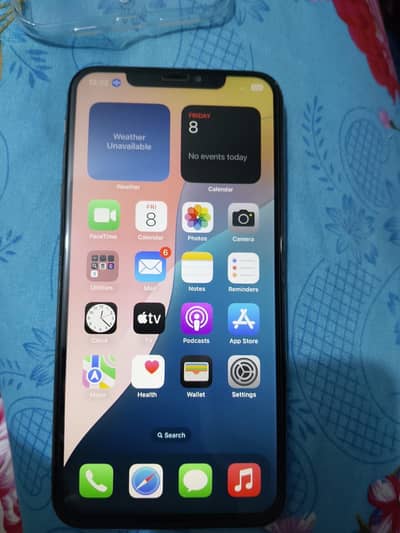 Iphone xs max 256 gb with accessories